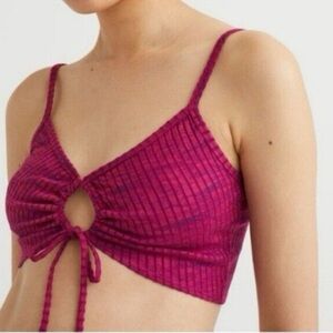 NWT H&M medium crop top 1593